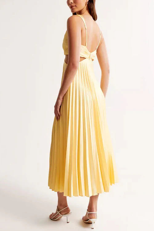 Abito lungo plissettato con scollo a V e cut-out da donna