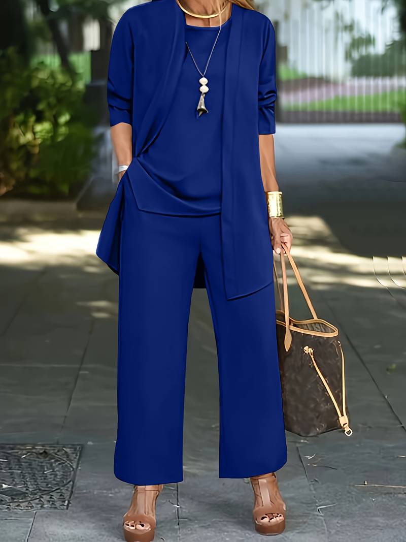 Completo tre pezzi da donna con top, cardigan e pantaloni