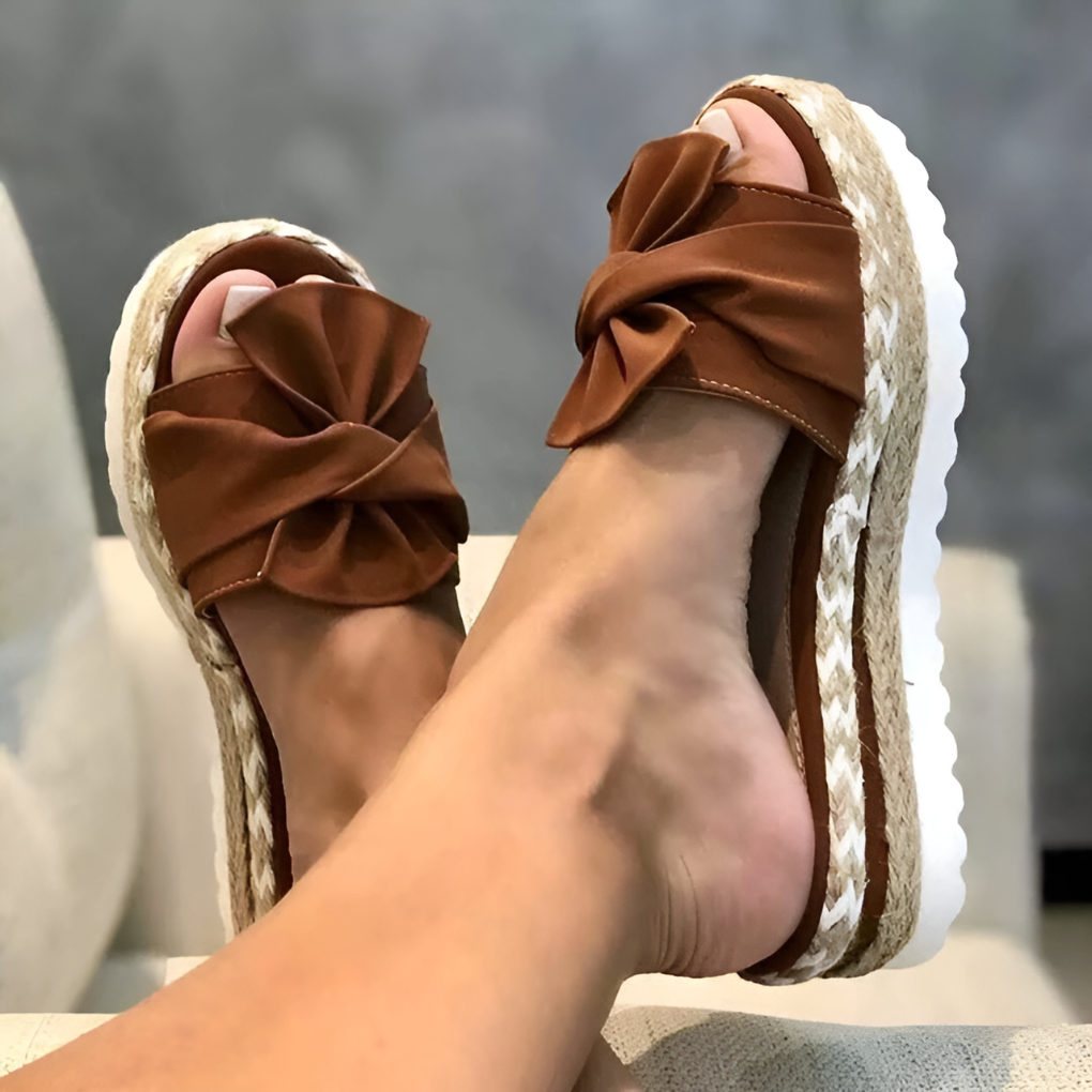 Sandali ergonomici da donna con supporto per l'arco e cinturini regolabili