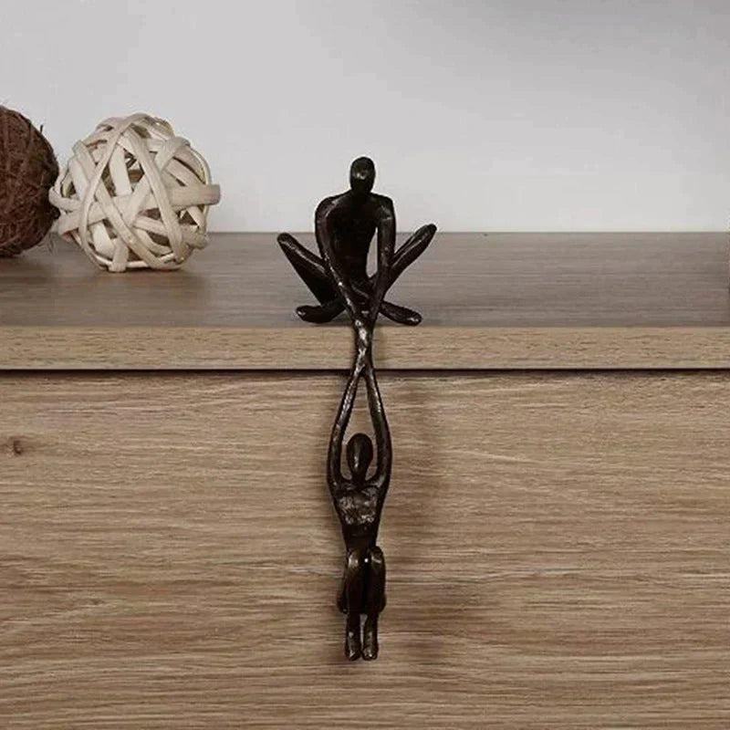 Scultura decorativa in resina – amore e forza