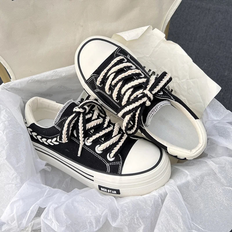 Sneakers in tela con suola platform