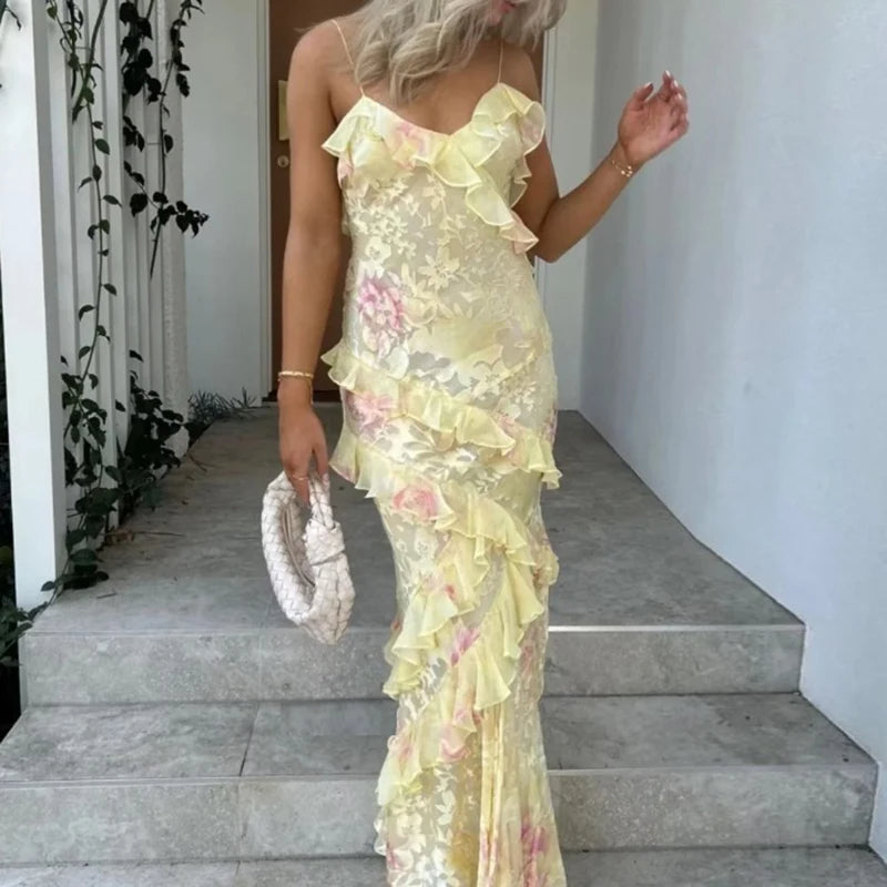 Abito lungo boho colorato con volant e scollo a V