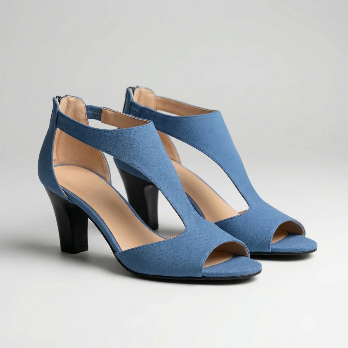 Sandalo Con Tacco Peep-Toe Con Dettaglio Tagliato