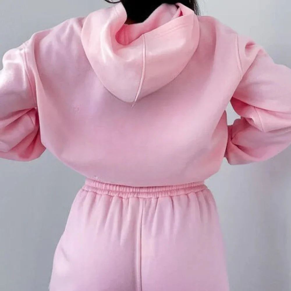 Tuta con felpa con cappuccio e pantaloni jogger