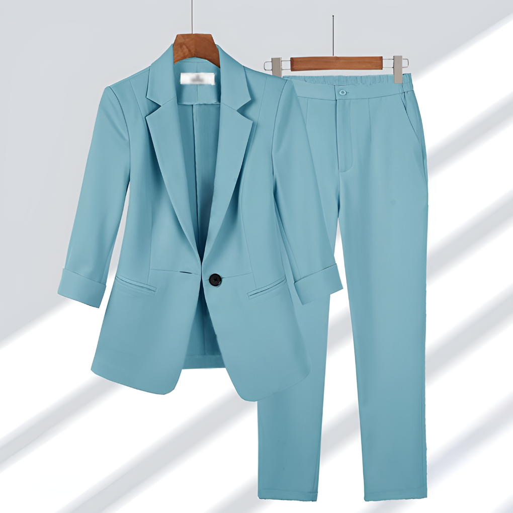 Completo elegante con blazer e pantaloni da donna