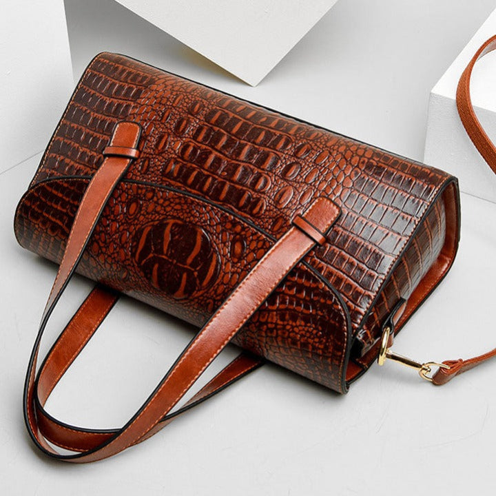 Cleofe – Borsa in pelle con tracolla da donna