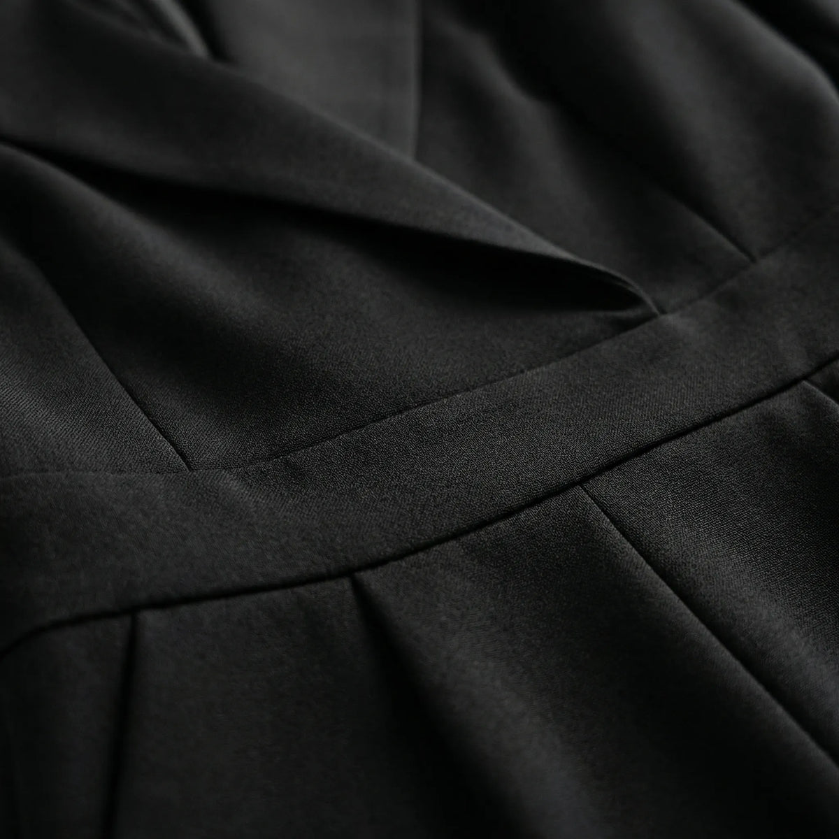 Tuta Tailored a Misura a Manicotto Lungo Gamba Larga