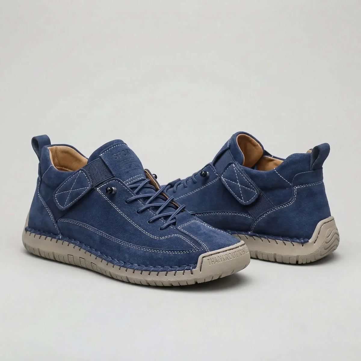 Sneaker Casual Bassa con Lacci