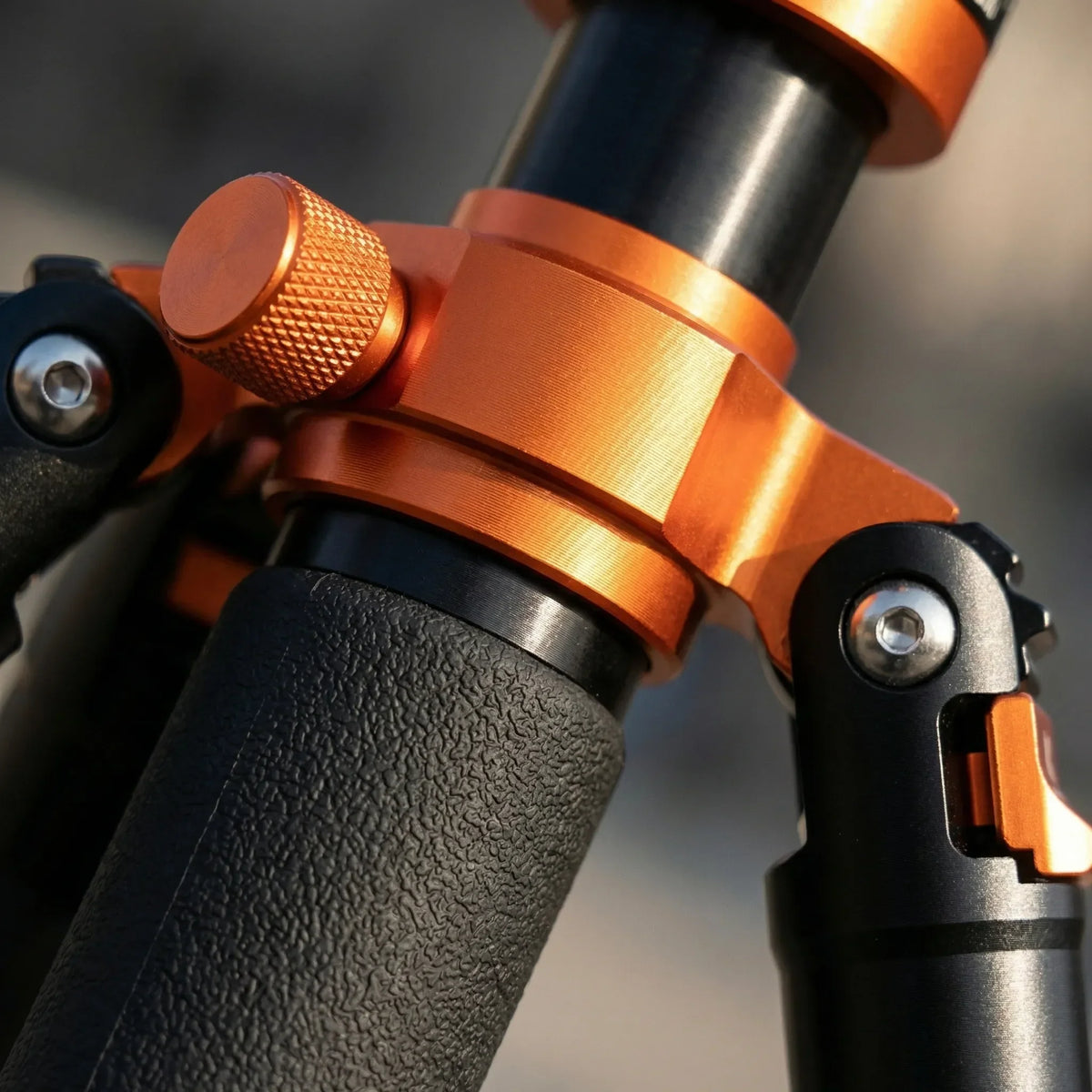 Treppiede portatile per fotocamera con testa a sfera, convertibile in monopiede