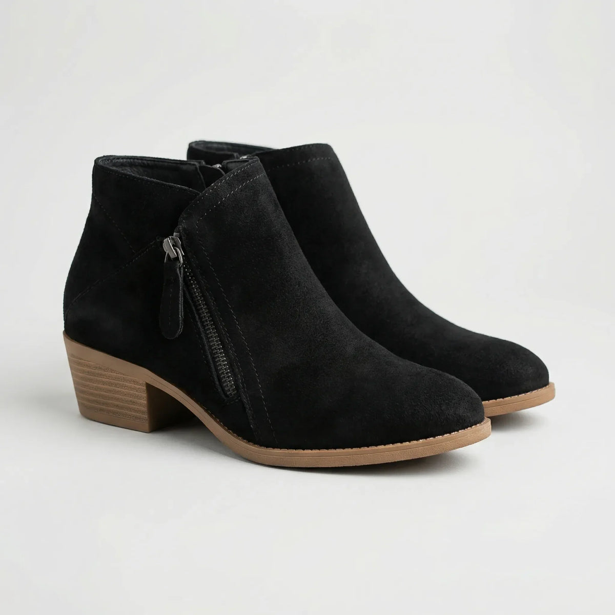 Stivaletto con tacco basso