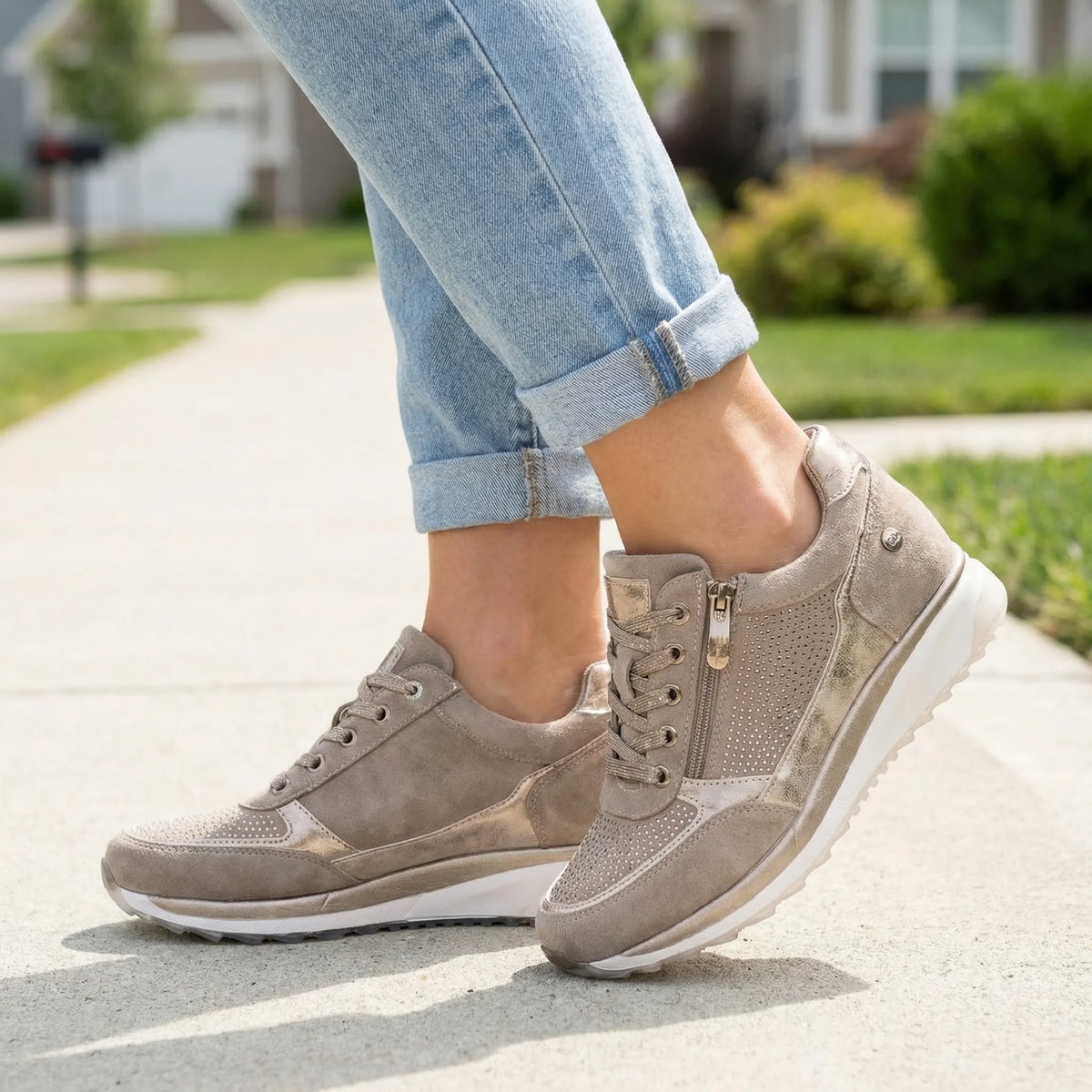 Sneaker Confort Con Zip e Lacci