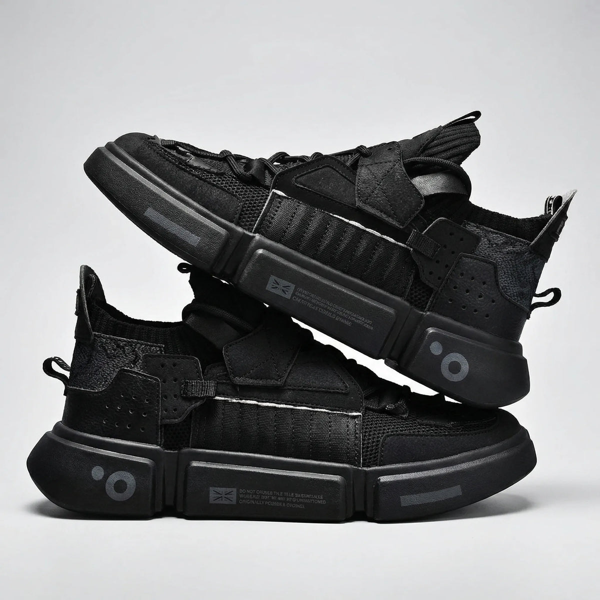 Sneaker con Lacci e Suola Spessa per Uomini