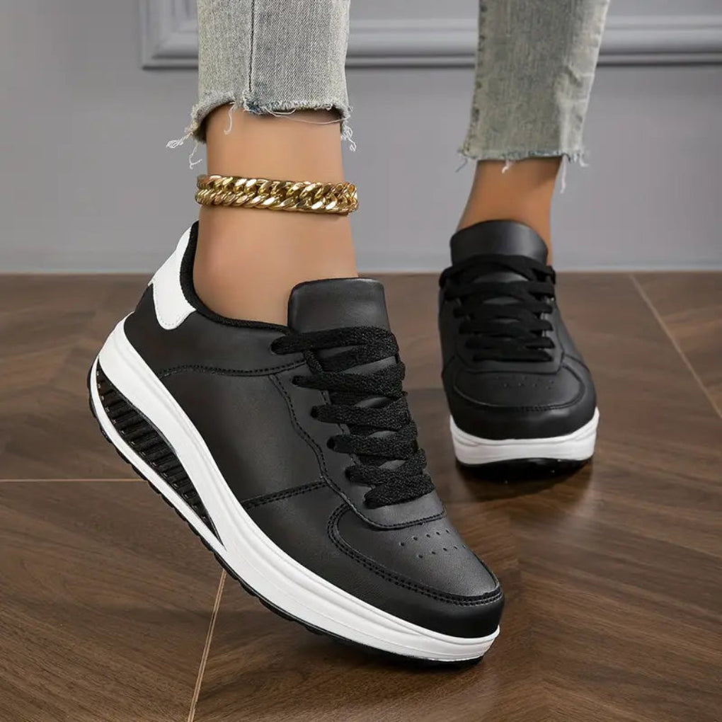 Scarpe basse con platform in similpelle da donna
