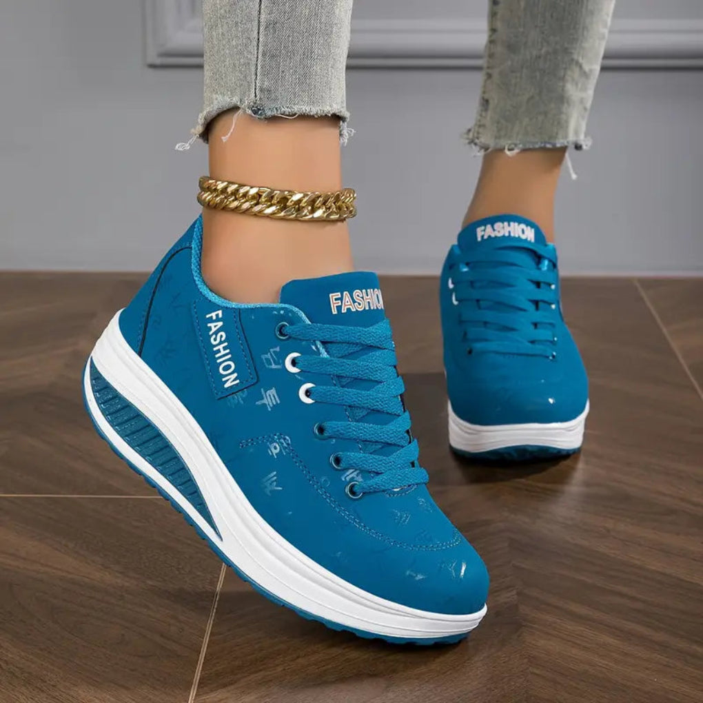 Scarpe basse con platform in similpelle da donna