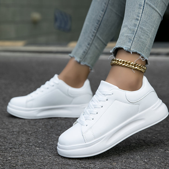 Sneakers in pelle bianca da donna