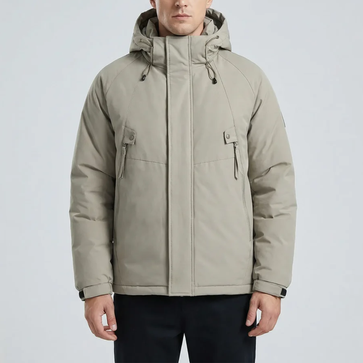 Cappotto invernale con cappuccio e tasche multiple