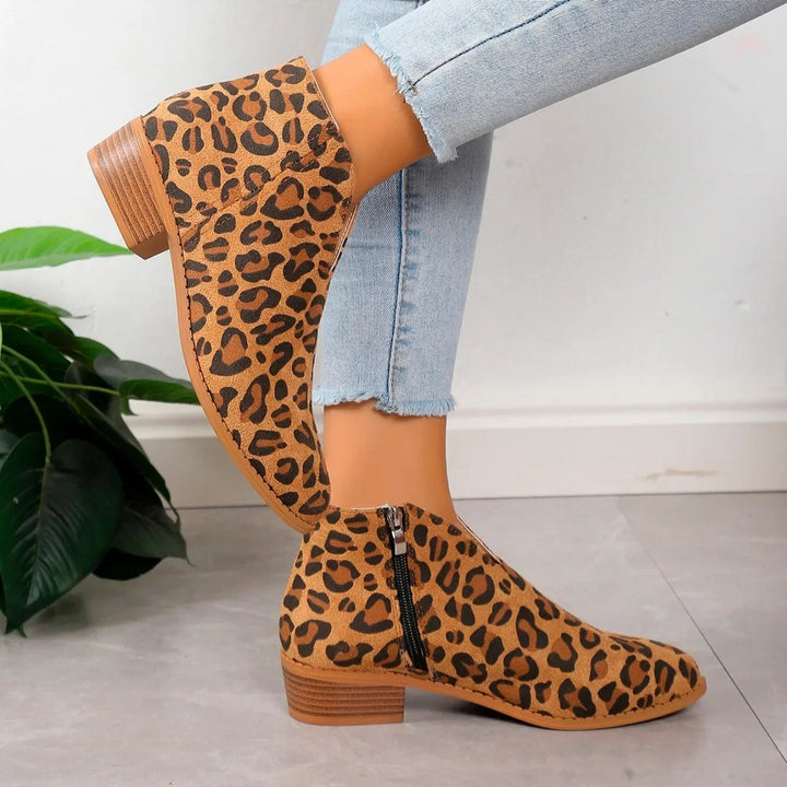 Stivali alla caviglia in pelle scamosciata alla moda per donna