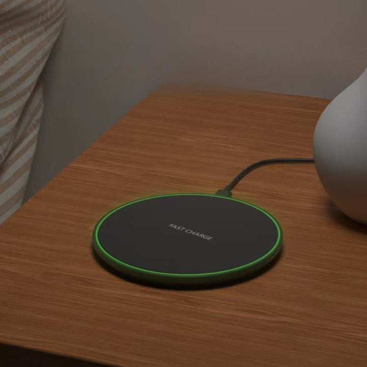 Fast Wireless Charger – 15W Induction Charging Pad for iPhone and Android Devices, Sleek Design, Cable-Free Convenience-5