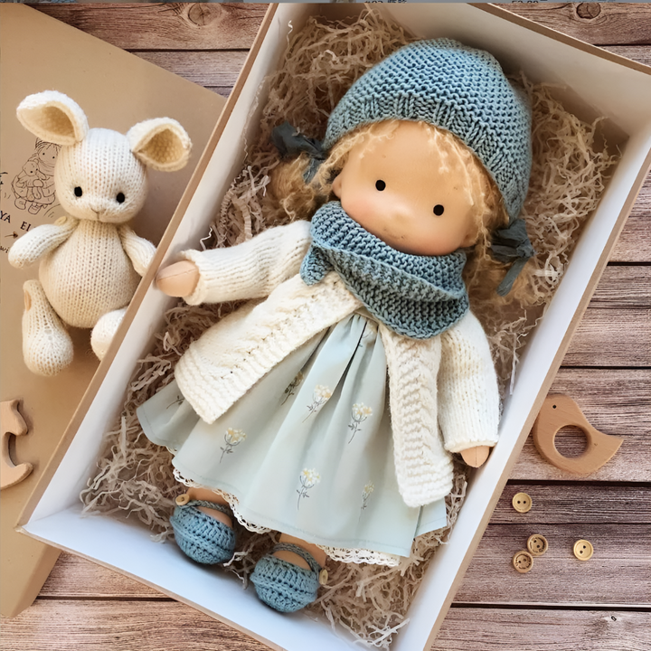 Bambola Cuddly Waldorf Fatta a Mano