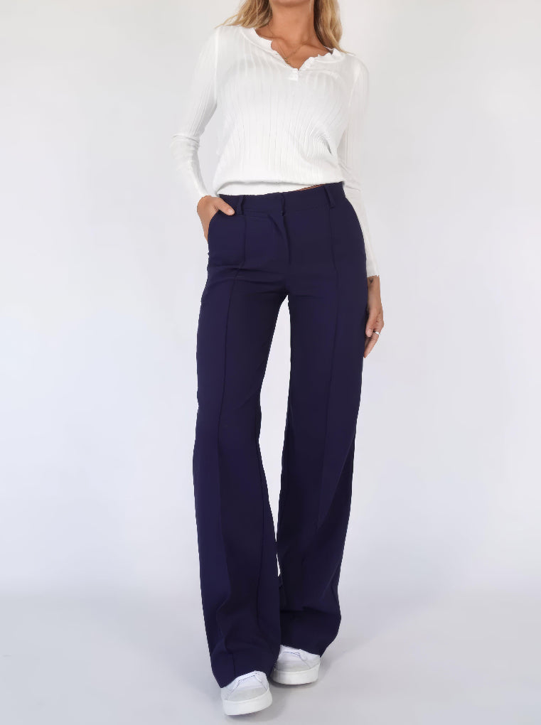 Pantaloni a vita alta e gamba larga da donna