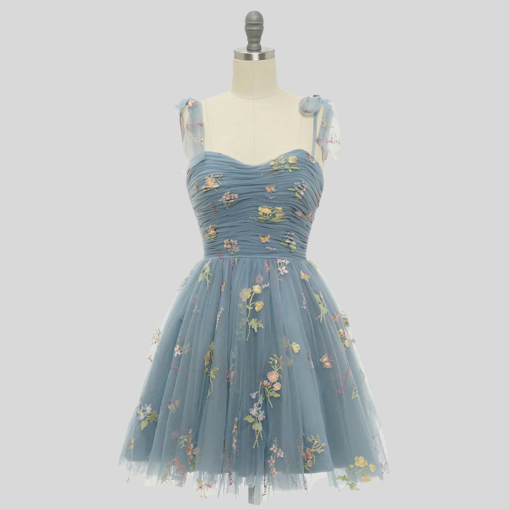 Abito da Sera in Tulle Ricamato – Elegante