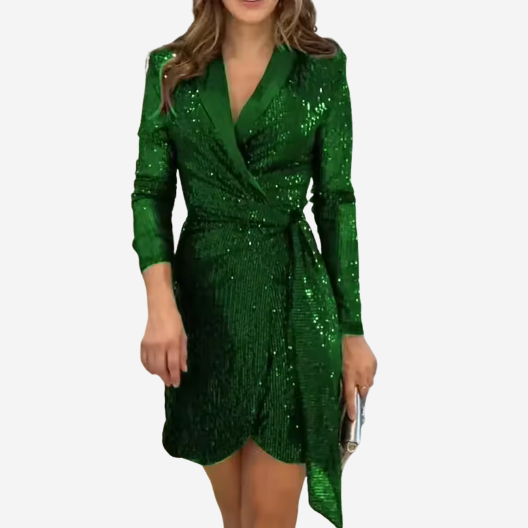 Elegante abito con giacca da donna: raffinatezza chic con un tocco glamour