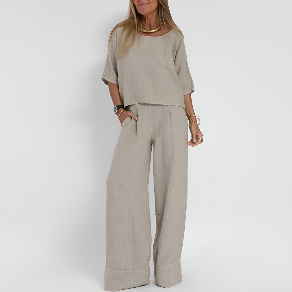 Completo due pezzi morbido con top e pantaloni ampi da donna