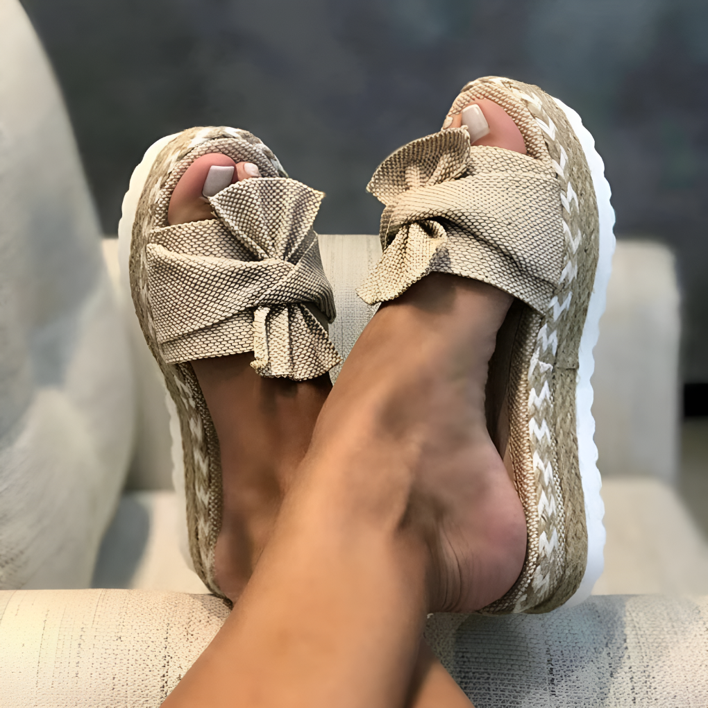 Sandali ergonomici da donna con supporto per l'arco e cinturini regolabili