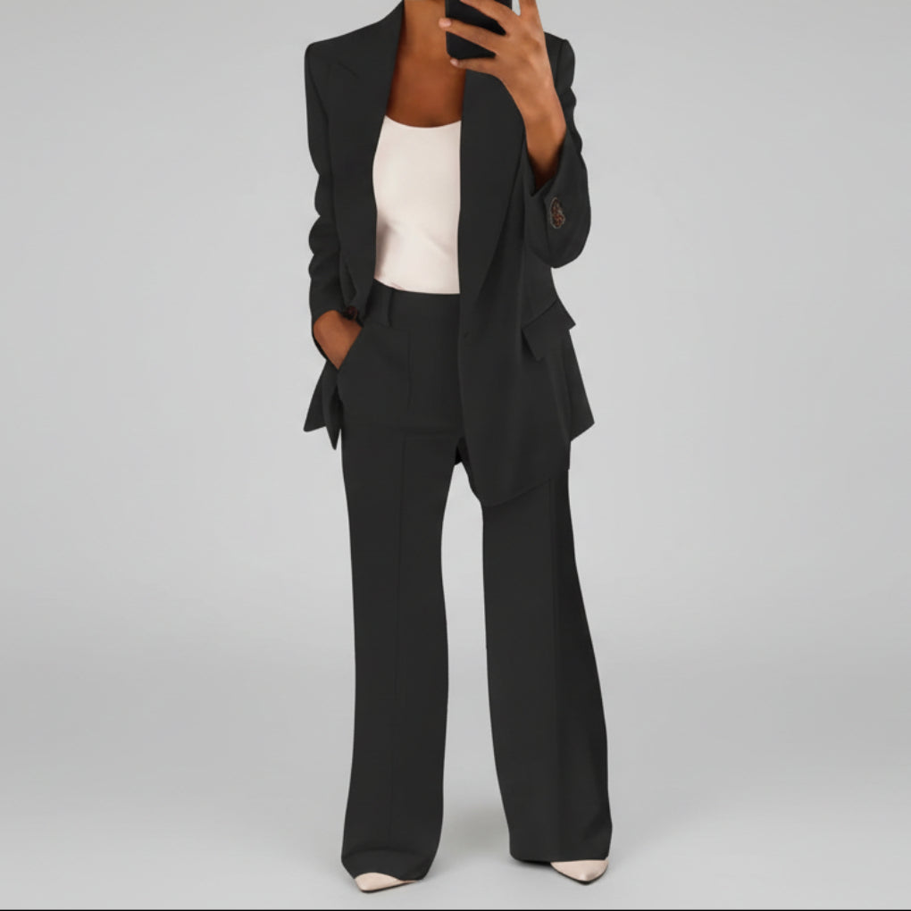 Completo da Donna con Pantaloni a Gamba Larga