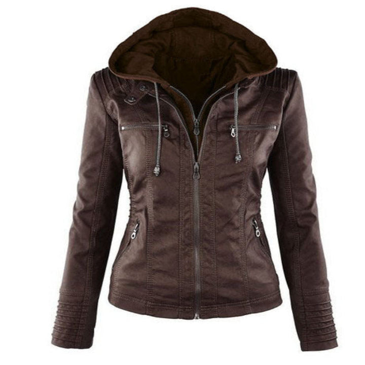 Giacca estiva in pelle da donna: eleganza leggera per le giornate calde
