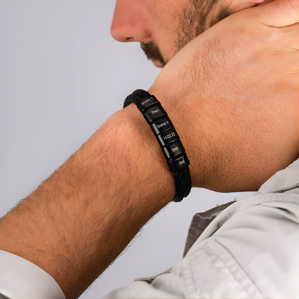 Bracciale Nero da Uomo con Perline Incise