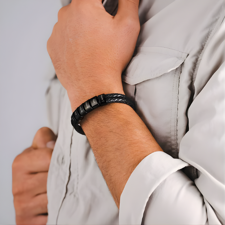 Bracciale Nero da Uomo con Perline Incise
