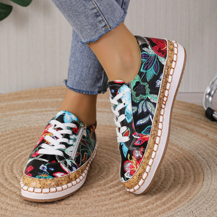 Eleganti scarpe stringate floreali da donna