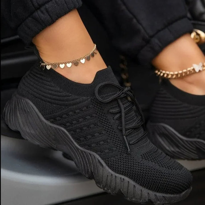 Sneakers da donna in rete leggera
