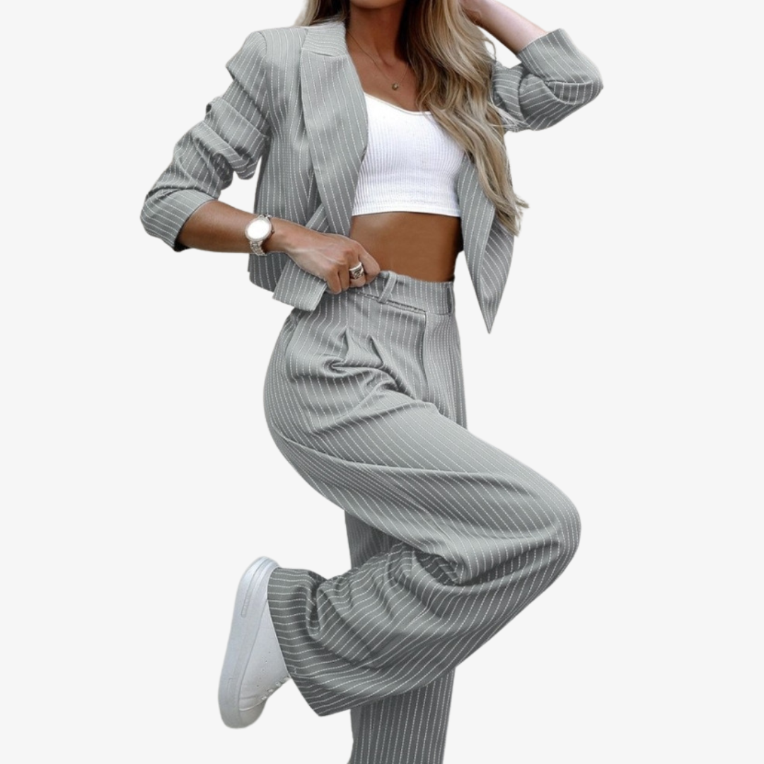 Elegante completo da donna a due pezzi – Stile e comfort senza sforzo