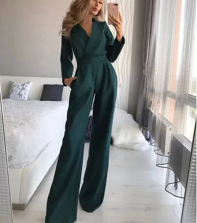 Tuta elegante a maniche lunghe per un look sofisticato
