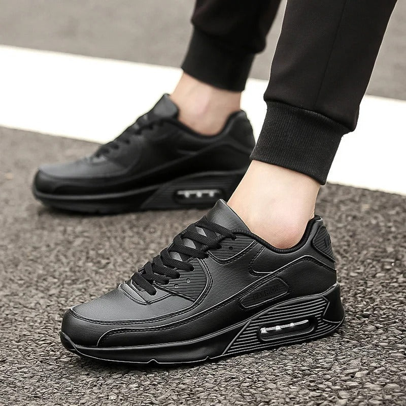Sneakers da Uomo in Pelle Bianca con Suola Alta | Stile Urbano Sleek