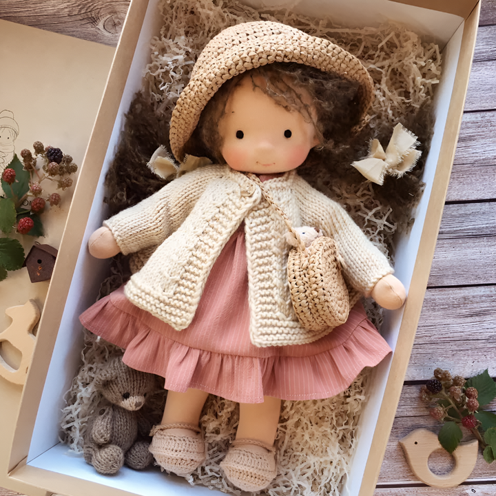 Bambola Cuddly Waldorf Fatta a Mano