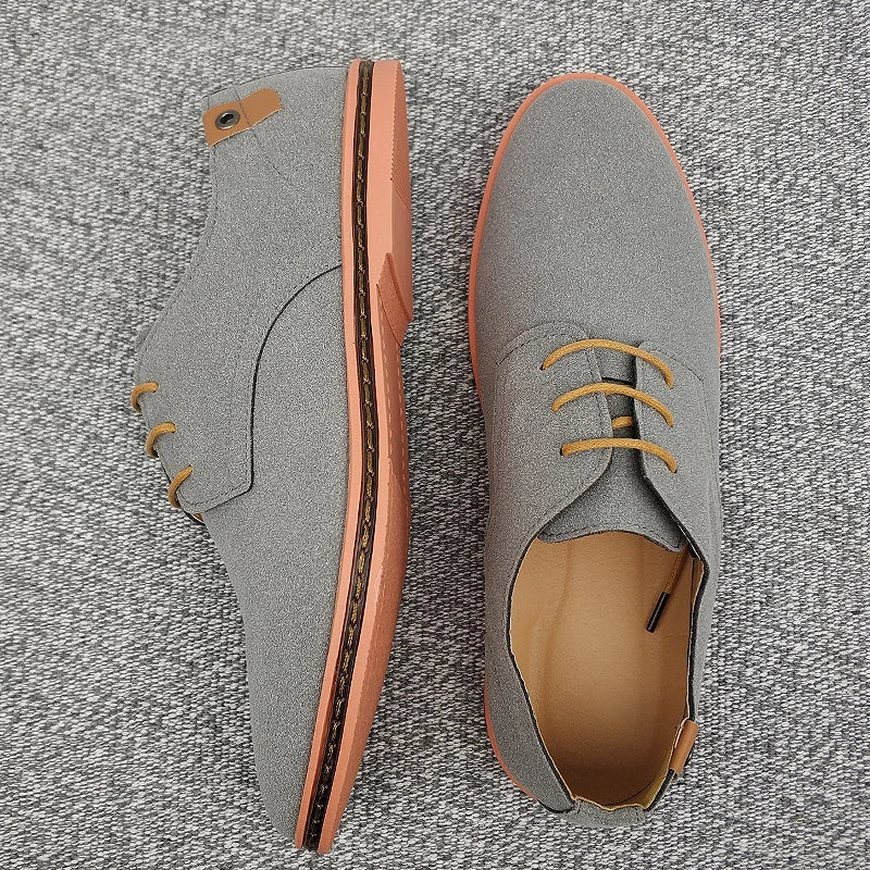 Scarpe Oxford in pelle scamosciata ClassicStep: raffinata maestria artigianale per il gentiluomo moderno