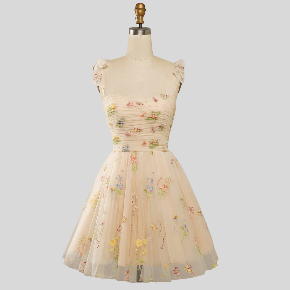 Abito da Sera in Tulle Ricamato – Elegante