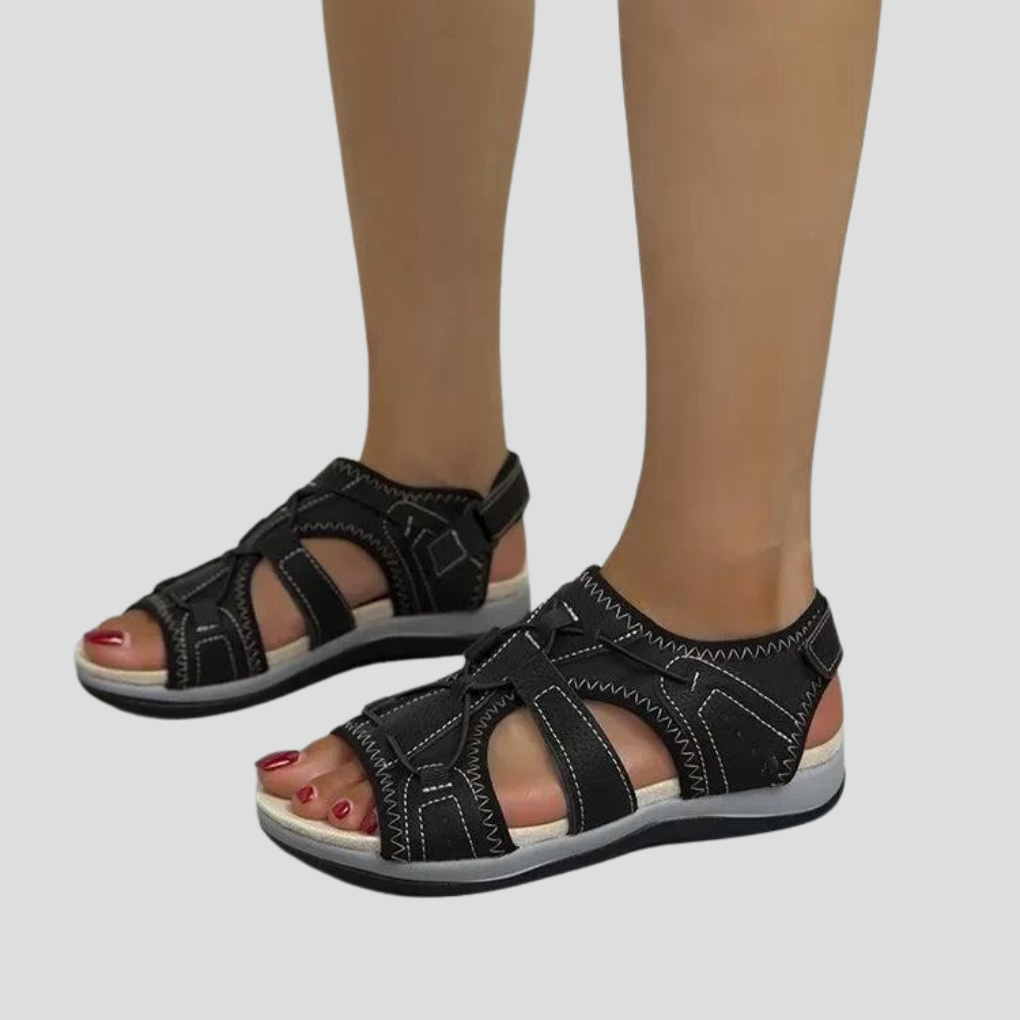 Sandali con zeppa e cinturini regolabili da donna