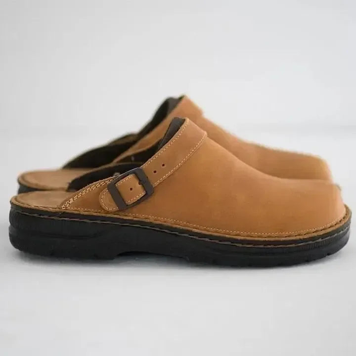 Zoccoli slip-on in pelle unisex