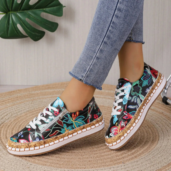 Eleganti scarpe stringate floreali da donna
