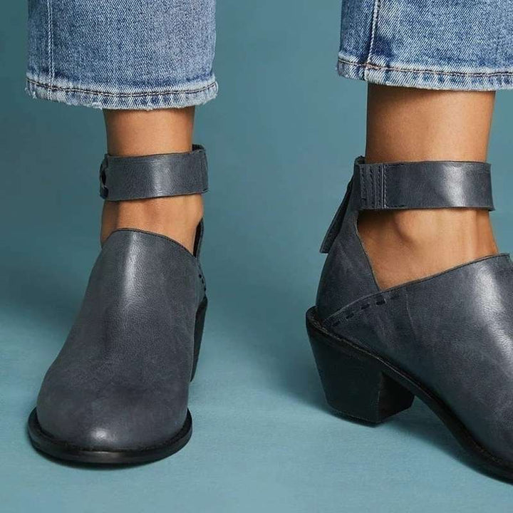 Scarpe da donna progettate per garantire l’equilibrio