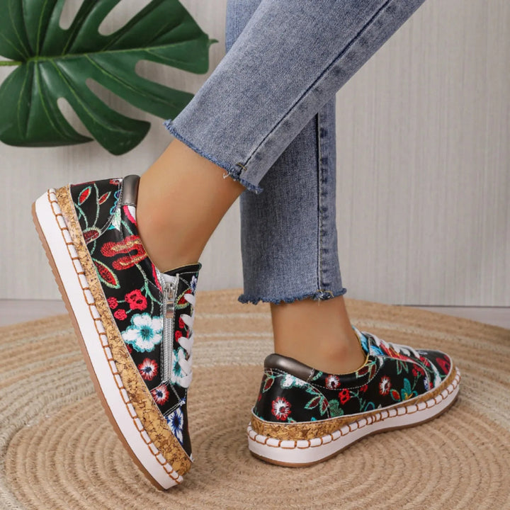 Eleganti scarpe stringate floreali da donna
