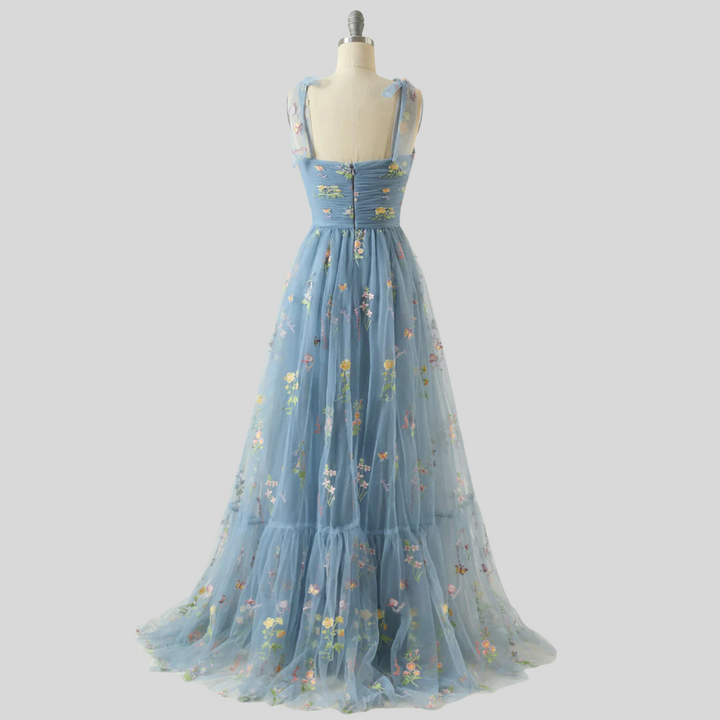 Abito da Sera in Tulle Ricamato – Elegante