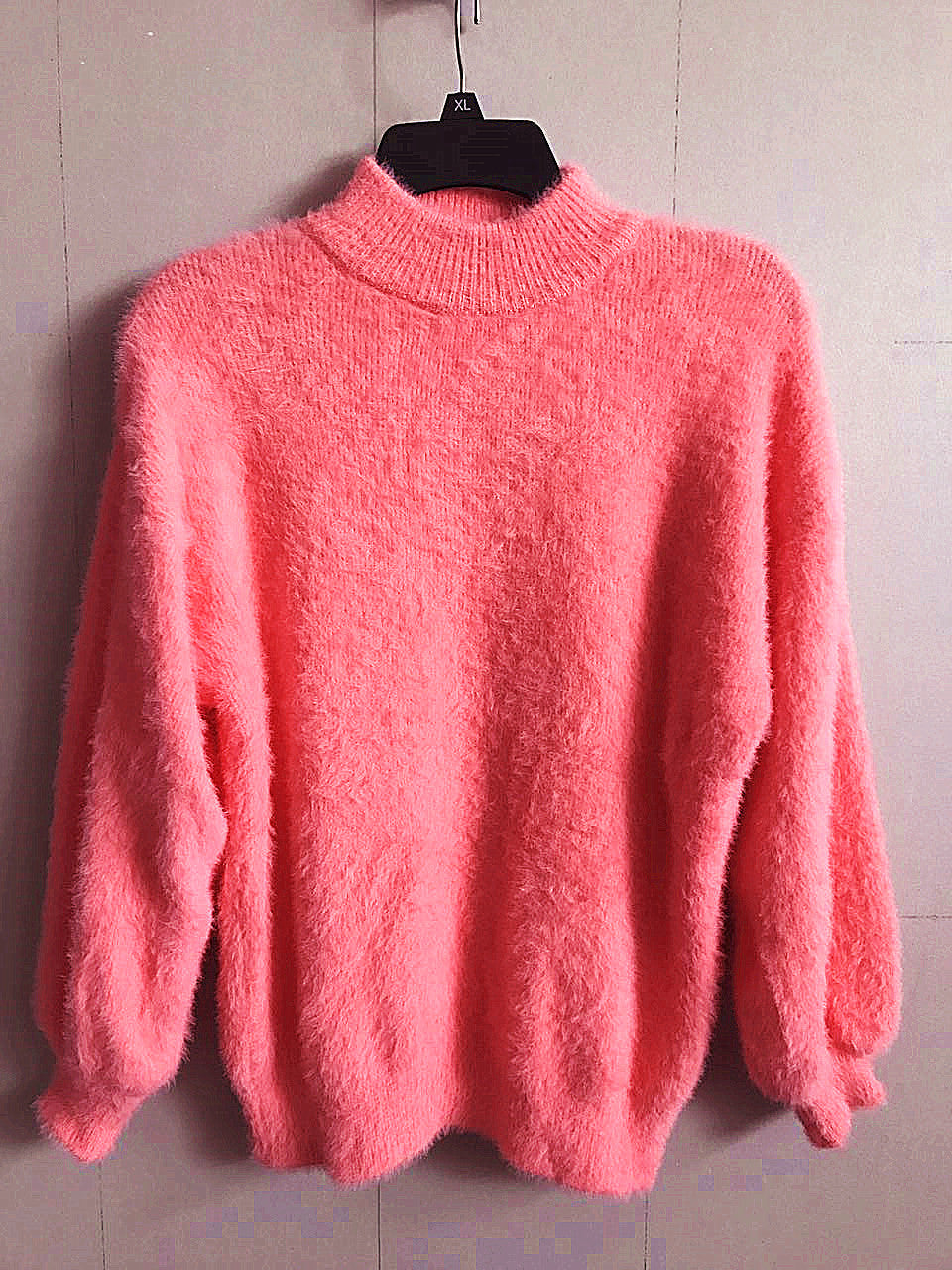 Maglia in Mohair con Collo Alto