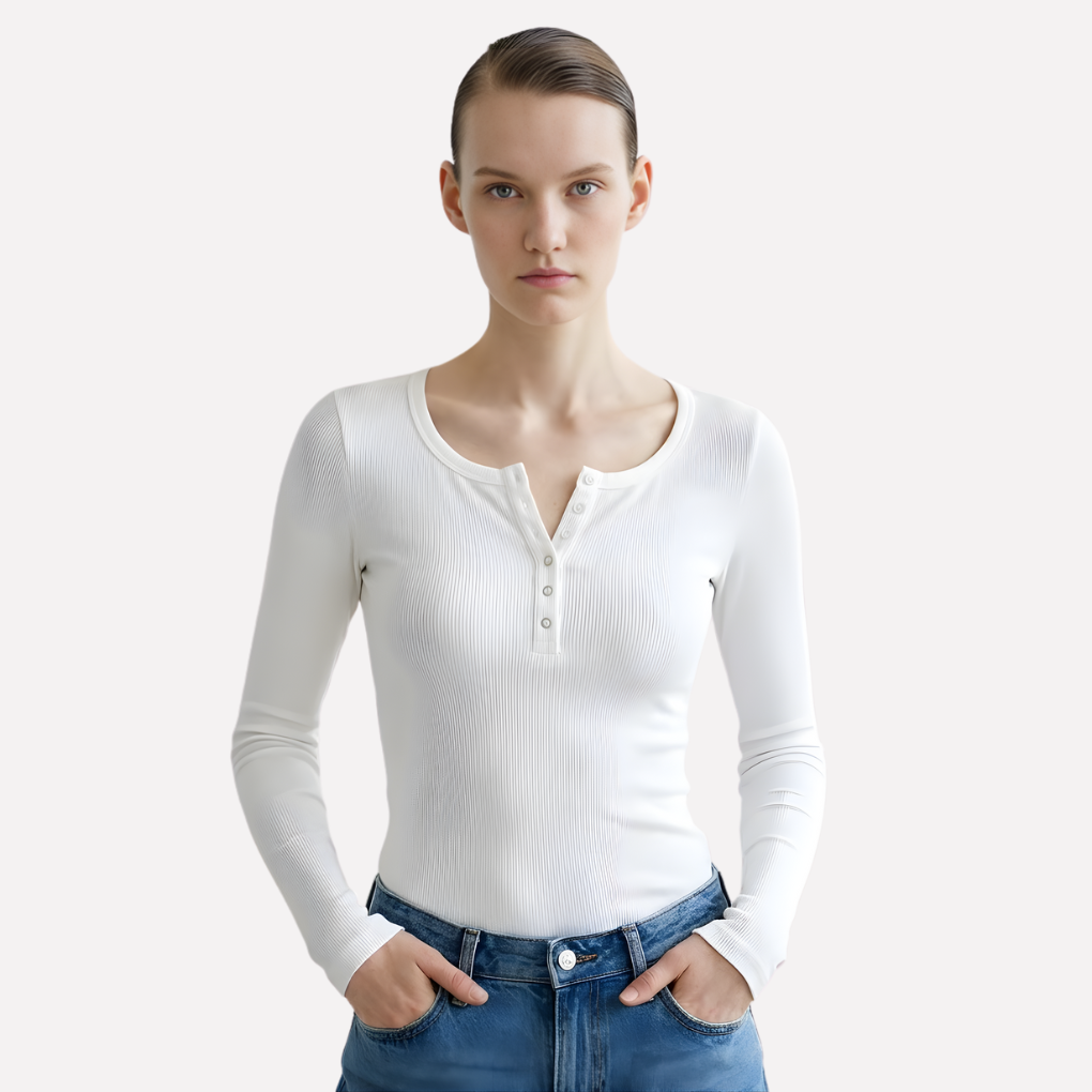 Maglia a costine con scollo serafino e maniche lunghe da donna