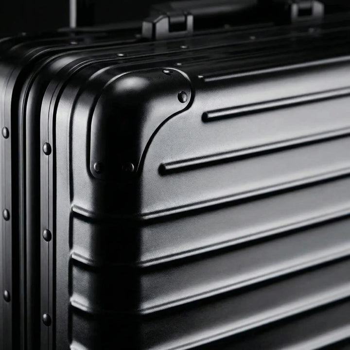 Aerovex - Hard-Shell Spinner Luggage Set