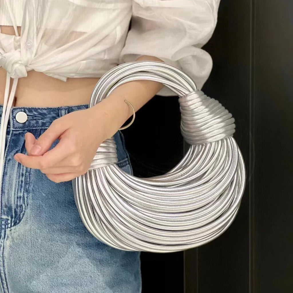 Borsa intrecciata con nodo in similpelle da donna
